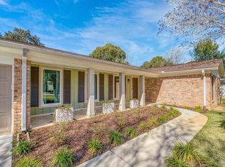 309 Dolphin St, Gulf Breeze, FL 32561