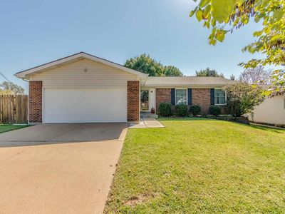 12102 Beckford Estates Dr, Maryland Heights, MO, 63043