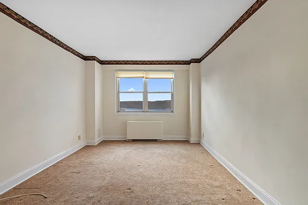 Sold by REMAX Distinguished Homes | media 7
