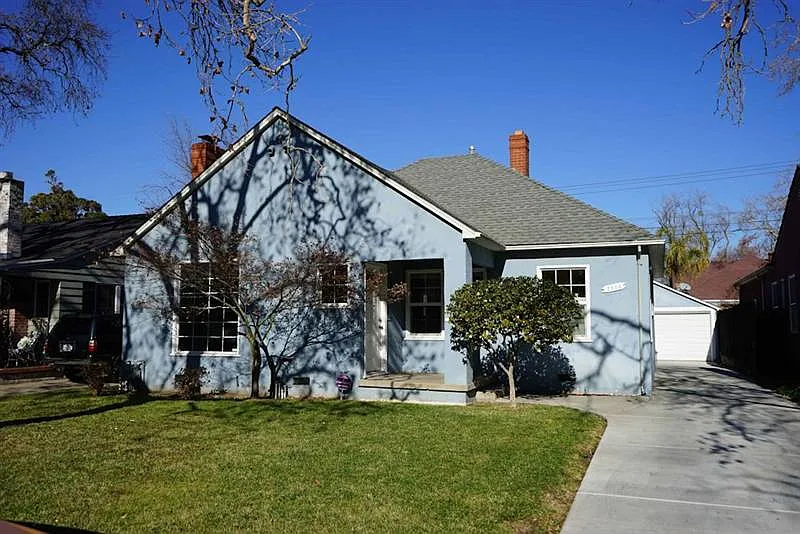 2833 4th Ave photo 1