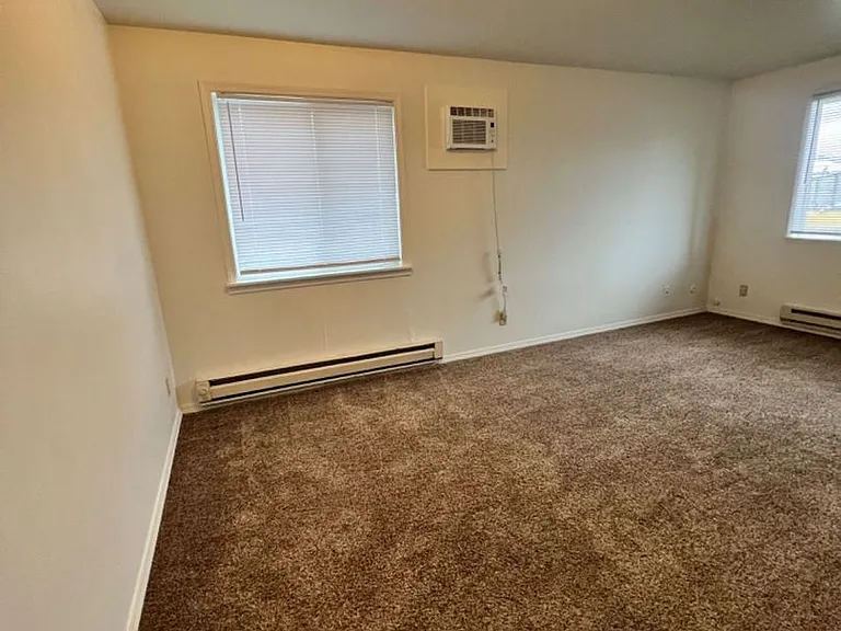 4033 Ottmar Rd NE — Photo 5