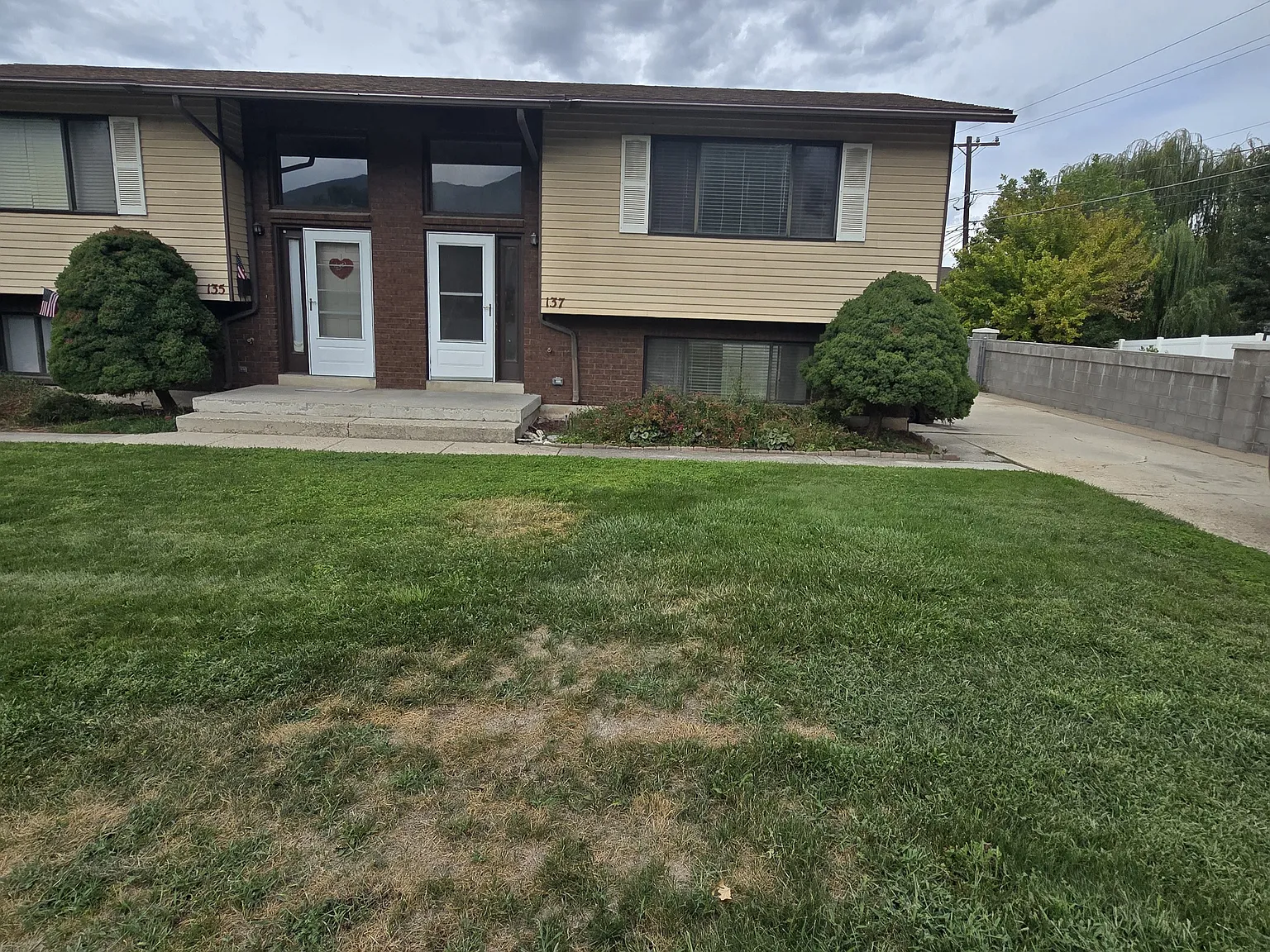 2 Bedroom Kaysville Duplex! — Photo 2