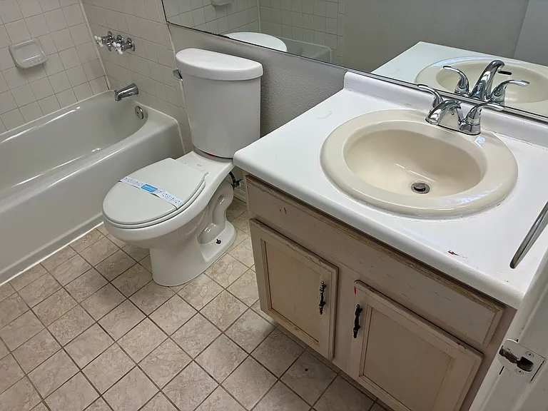 602 W Wickieup Ln — Photo 20