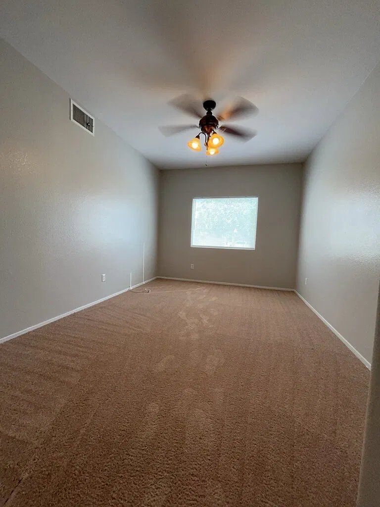 4 bed, 2.5 bath, 1891 sqft, $2,100 — Photo 1