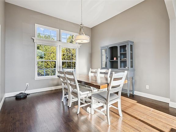 5th image of 138 Autumn Woods Dr NW