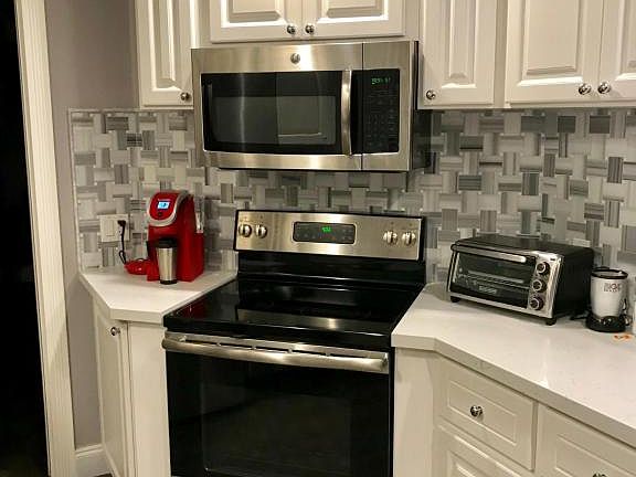 3rd image of 8022 Jolly Harbour Ct