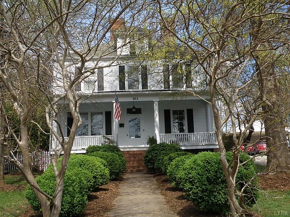 2nd image of 811 Oak St