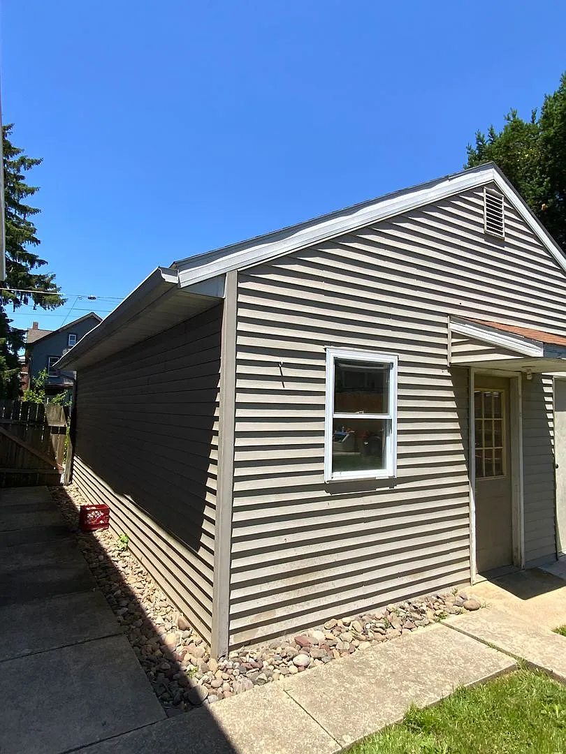 212 Cherry Street — Photo 2