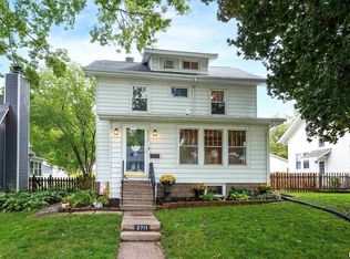 2711 Davenport Ave, Davenport, IA