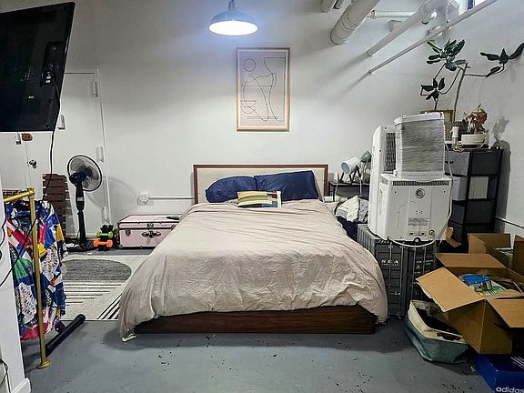 4th image of 315 Berry St Floor 7