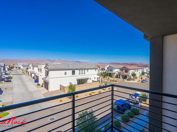 4th image of 5801 S Garnet Dr #1302