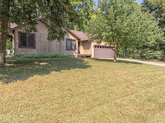 2nd image of 9308 Oakview Dr