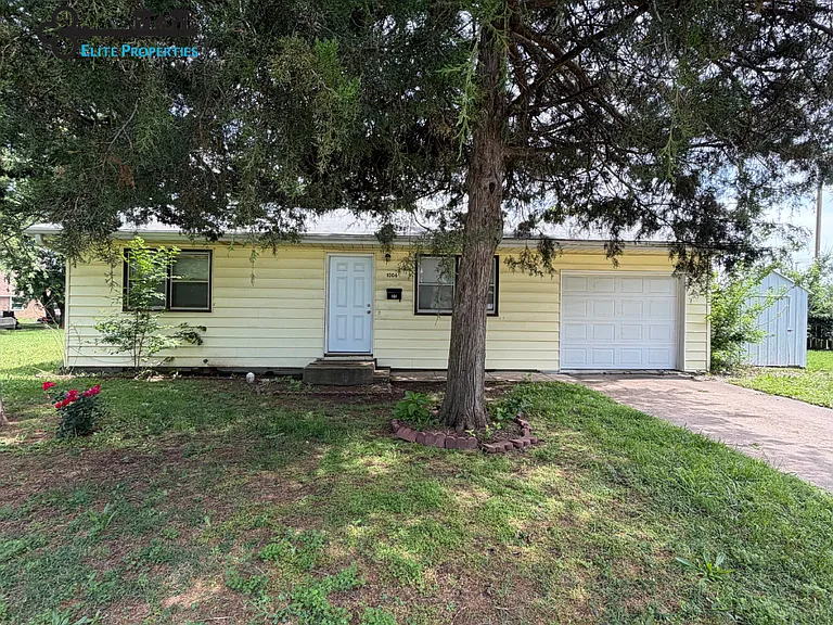 1006 Walnut Ter — Photo 9