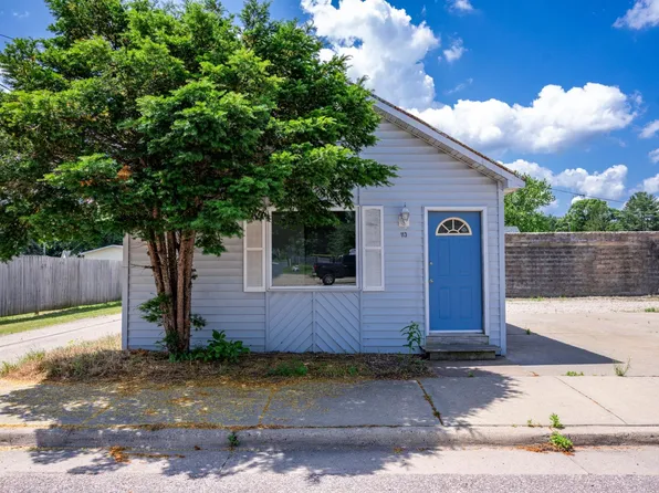 111 E Flint St, Lyndon Station, WI 53944