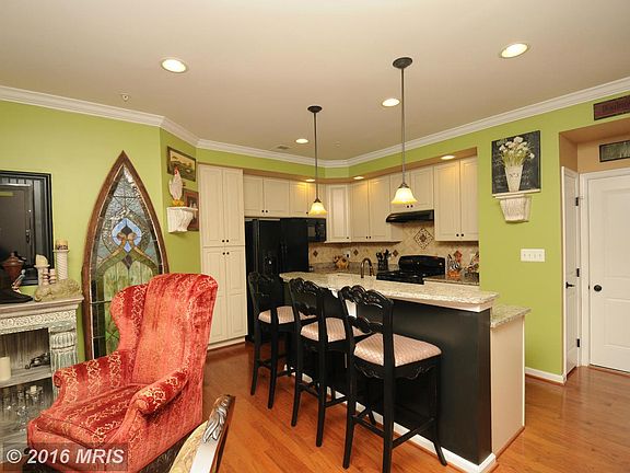 3rd image of 24674 Hutchinson Farm Dr