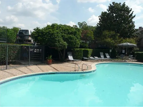 5711 Sugar Hill Dr APT 42, Houston, TX 77057