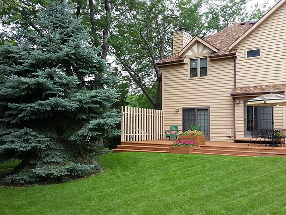 Large deck for entertaining