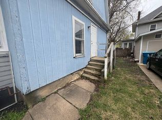 206 1/2 Allen St #2, Waterloo, IA 50701