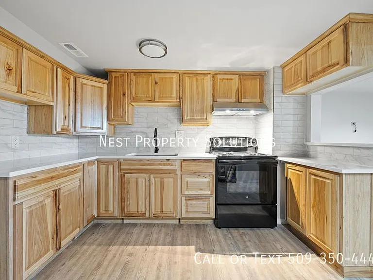 223 5th Ave SE #B — Photo 5