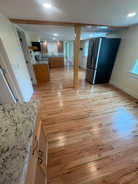 3 bed, 1234 sqft, $3,700 — Photo 3