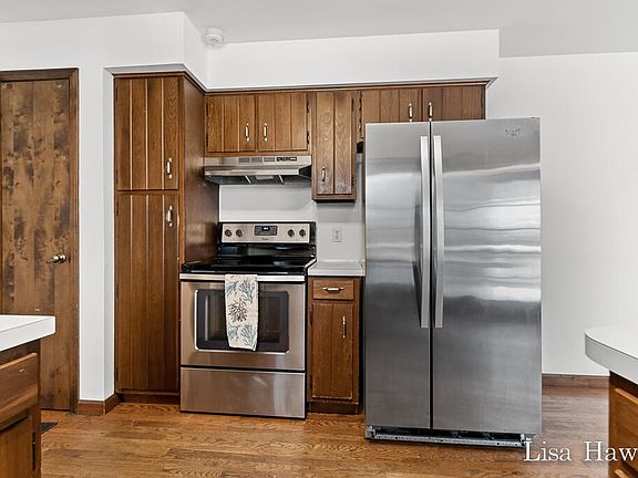 5th image of 1335 Oakes Ave