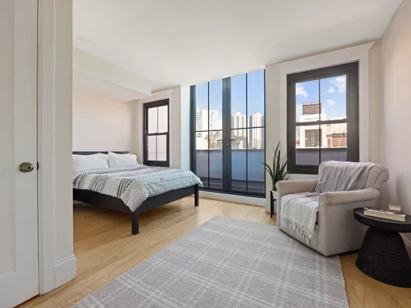 198 Putnam Avenue image 16 of 23