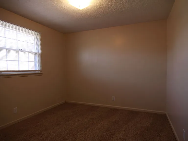 Tandy Drive-113 — Photo 5