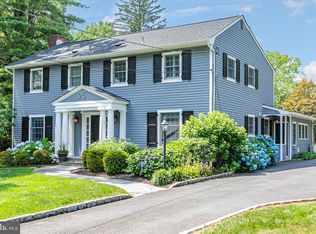 25 Philip Dr, Princeton, NJ