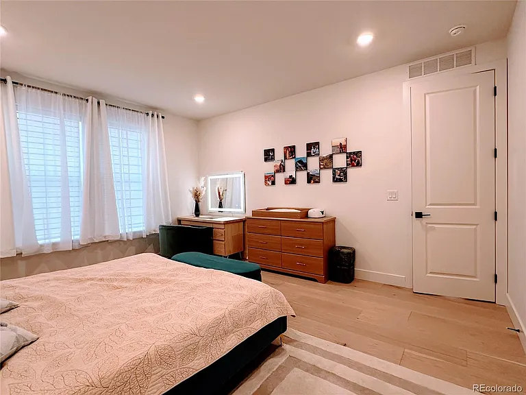 6065 E 154th Pl — Photo 21