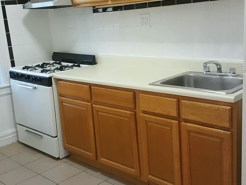 1st image of 5605 43rd Ave APT 2E