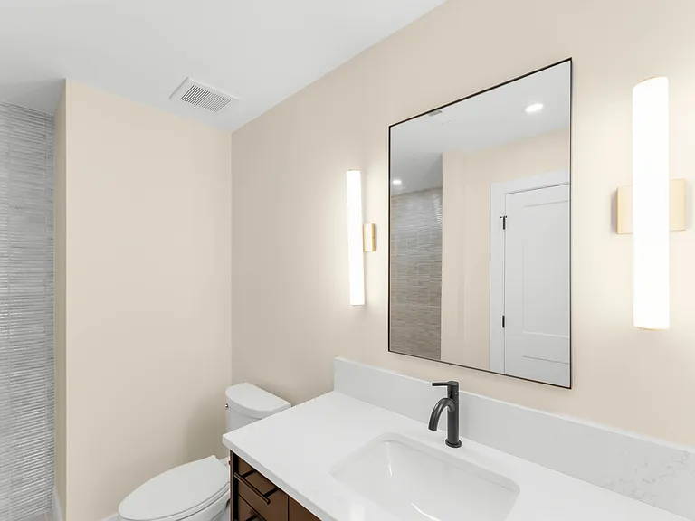 3463 Lawrence St — Photo 12