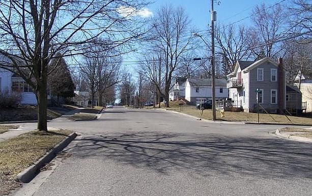 2nd image of 116 S Rogers St