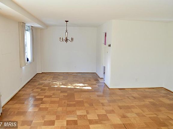 3rd image of 4977 Battery Ln #1102