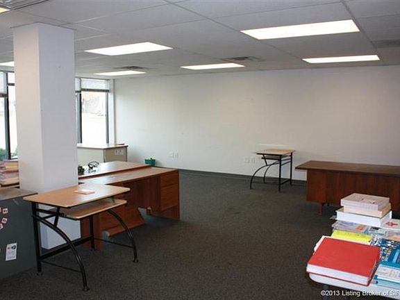4th image of 228 E Court Ave