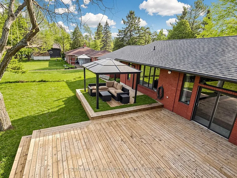 44 Pinewood Blvd — Photo 35