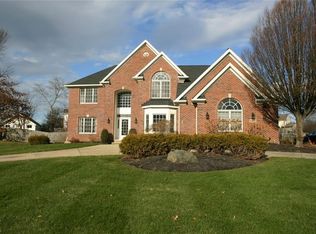 5480 Riverview Dr, North Royalton, OH 44133