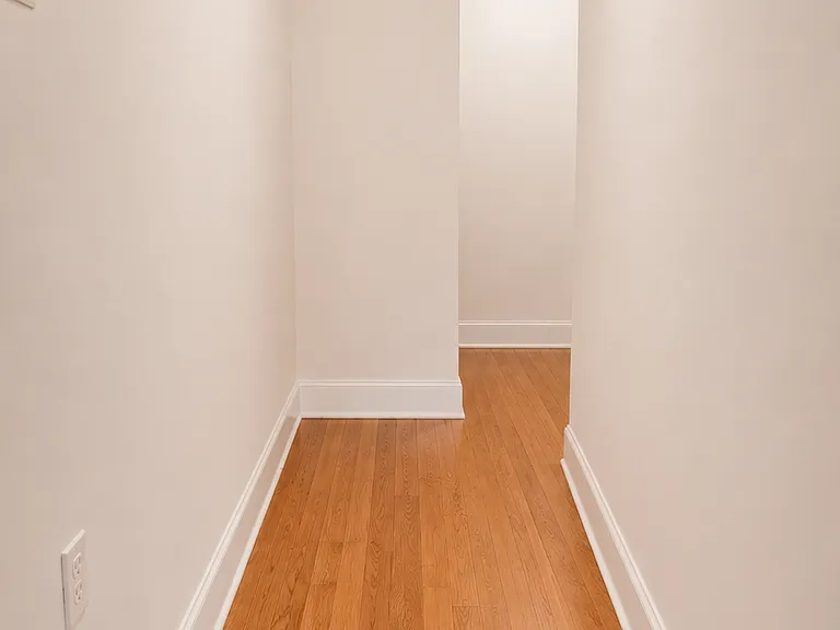 310 W 97th St #72 — Photo 13