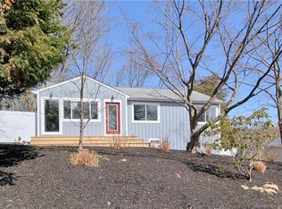 890 Church Hill Rd, Fairfield, CT 06825