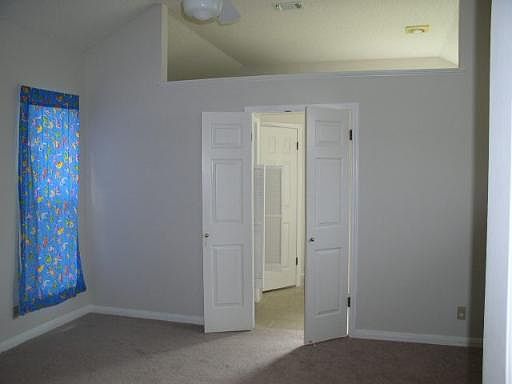 4th image of 7914 BEECHNUT PARK