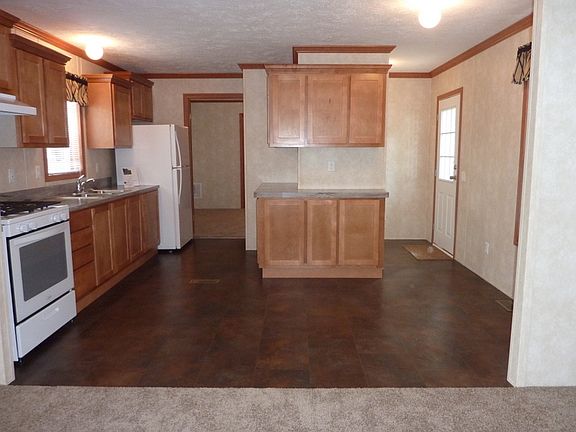 5th image of 32612 N East Ln