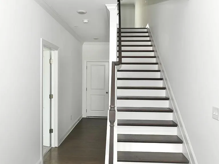 6574 Beacon Dr — Photo 4