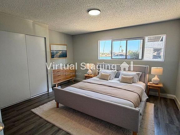 3rd image of 926 W 84th St APT 11
