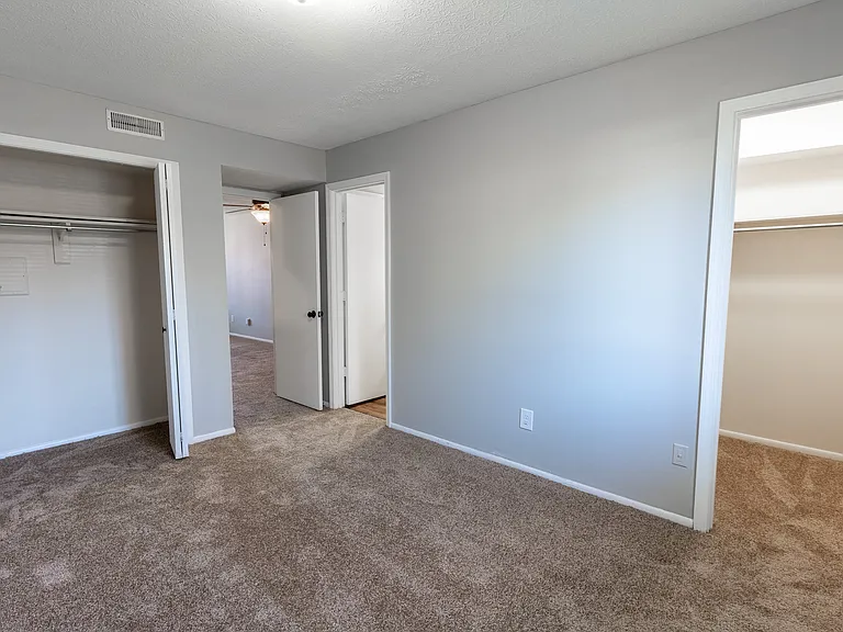 Crestview at Louisville Apartments — Photo 48