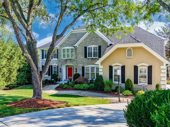 1933 Peartree Ct, Villa Hills, KY 41017