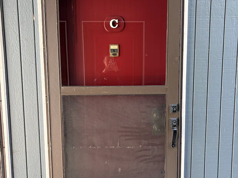 105 Piccadilly Pl #C — Photo 3