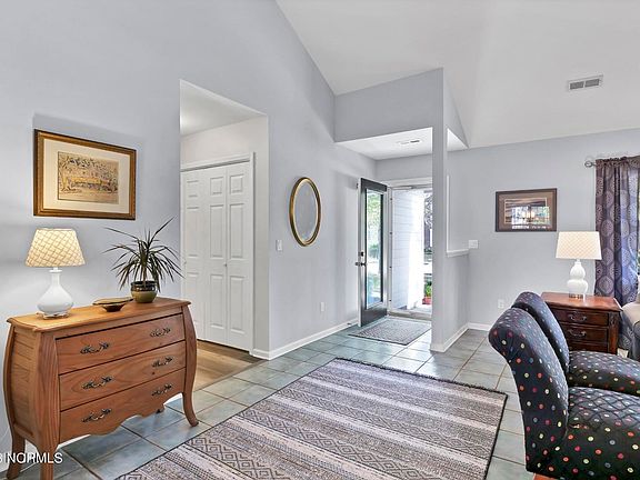 4th image of 6508 Sedgewick Court