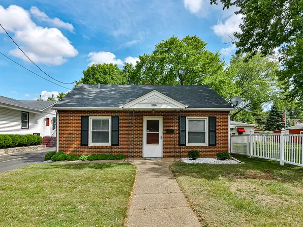 304 Merrill Ave, Loves Park, IL 61111