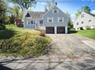 905 Woodside Dr, Saint Albans, WV 25177