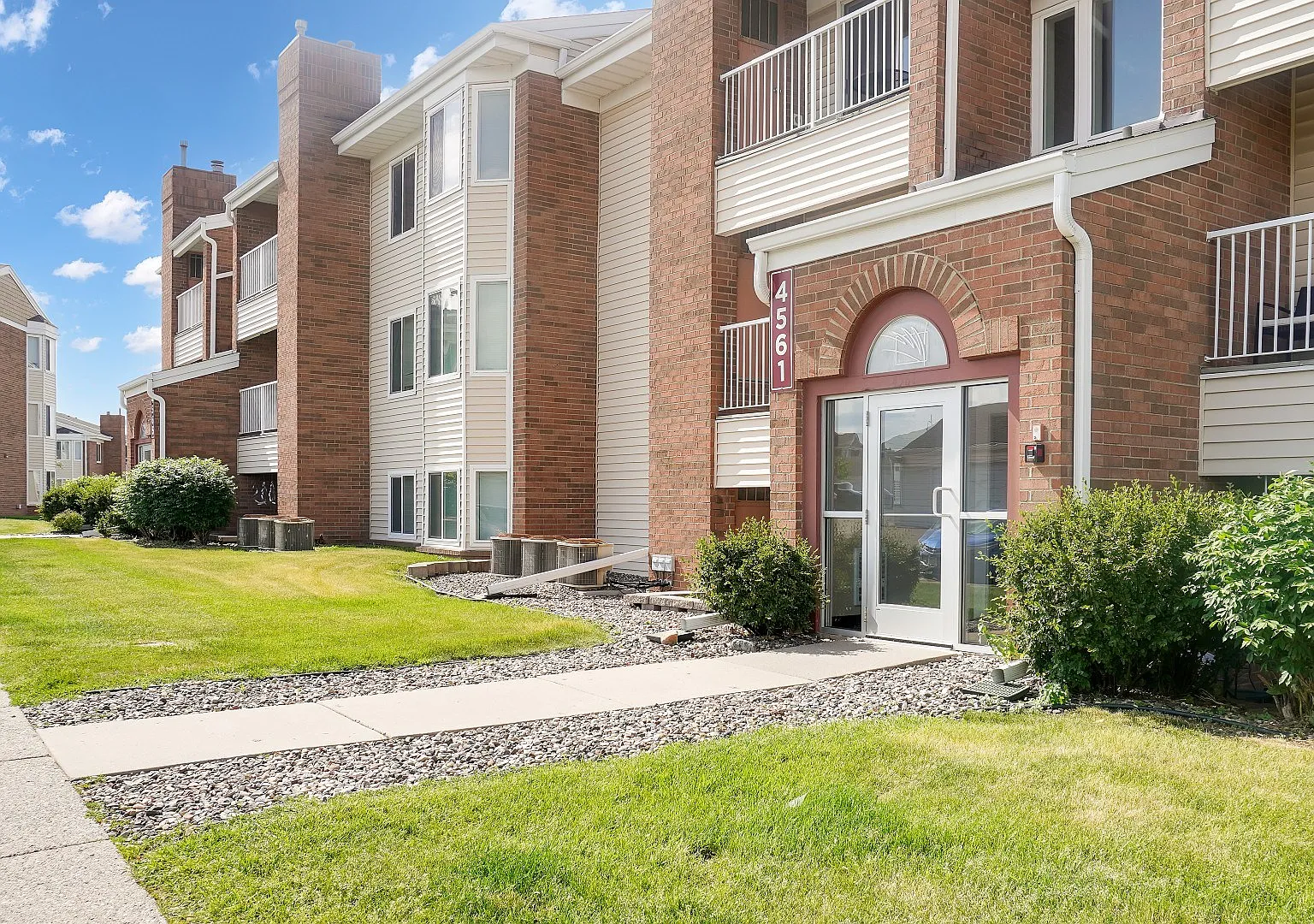 Cinnamon Ridge Apartments — Photo 2