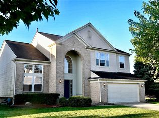 39141 Hidden Creek Dr, Westland, MI 48185
